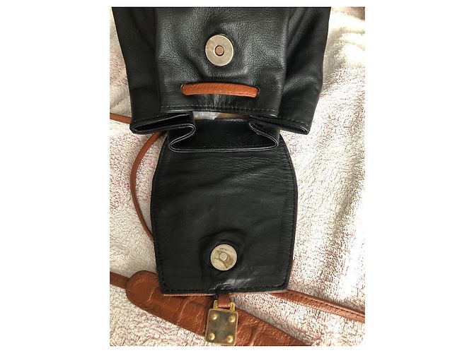 Loewe Borsa bucket Anagram in pelle Marrone Nero - vista 8