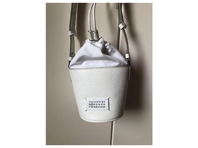 Maison Martin Margiela Maison Margiela Mini Borsa a Secchiello in Pelle Bianca Bianco - vista 3