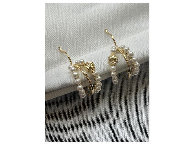 Tory Burch Orecchini a cerchio in perle e metallo dorato Bianco D'oro - vista 3