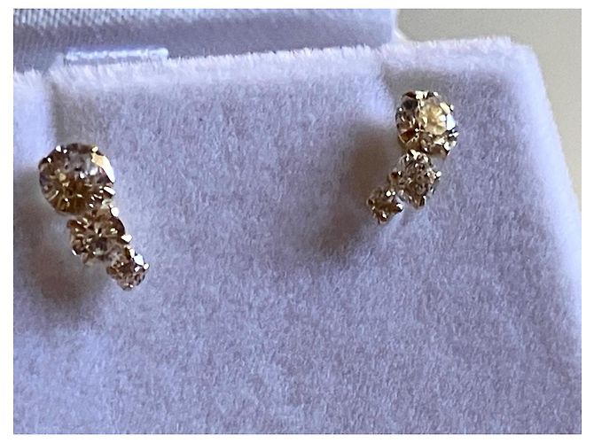 Autre Marque Orecchini a lobo Cluster in oro giallo 9k e diamanti D'oro - vista 6