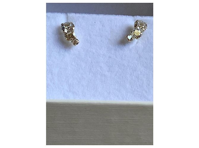 Autre Marque Orecchini a lobo Cluster in oro giallo 9k e diamanti D'oro - vista 9