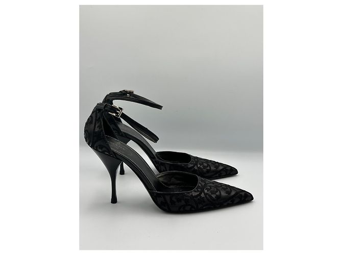 Prada Pumps mit Knöchelriemen aus floralem Jacquard Schwarz - Ansicht 3