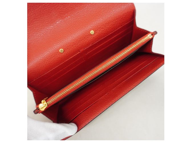 Cartera larga Louis Vuitton Monogram Pallas en Cerise Fucsia - vista 3