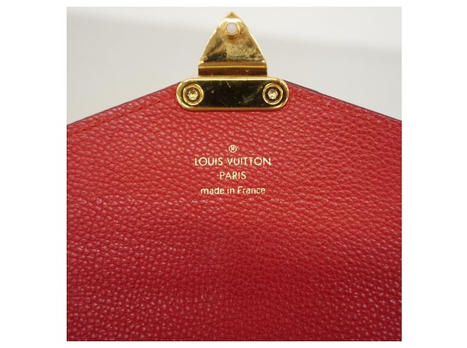 Cartera larga Louis Vuitton Monogram Pallas en Cerise Fucsia - vista 4