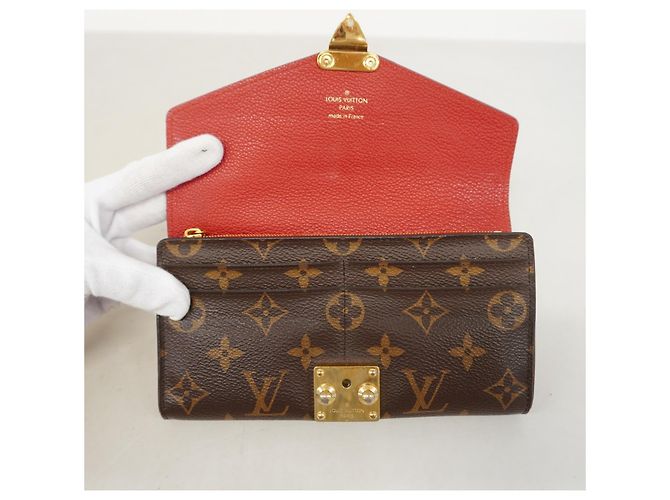 Cartera larga Louis Vuitton Monogram Pallas en Cerise Fucsia - vista 8
