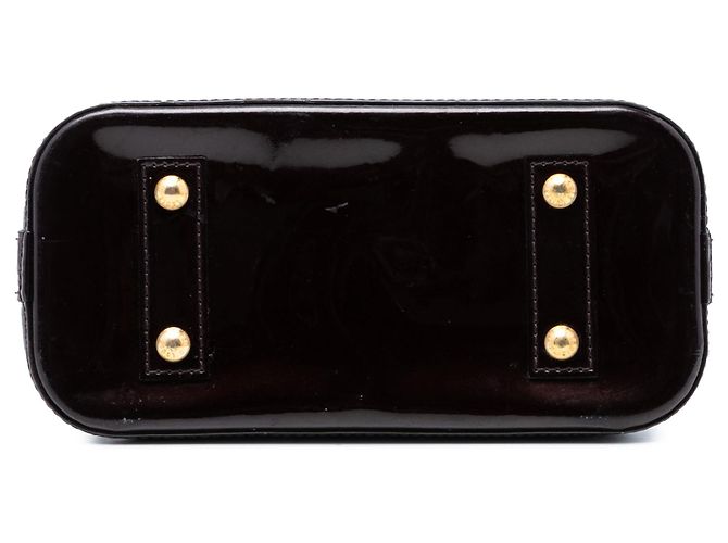Louis Vuitton Alma BB in Monogram Vernis viola Porpora - vista 3