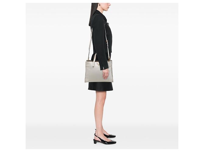 Bolso Tote Prada White Saffiano Soft Triple Pocket Blanco - vista 6