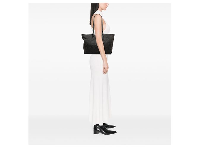 Fendi Zucchino Canvas Tote in Schwarz - Ansicht 7