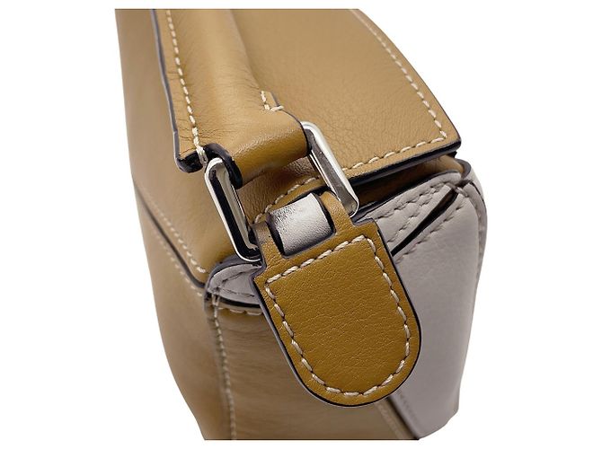 Borsa a mano mini in pelle Loewe Puzzle Bag Marrone Bianco Beige - vista 9