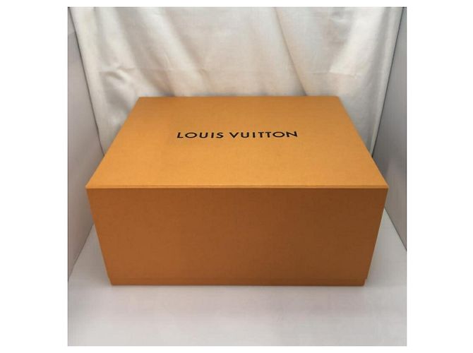 Néonoé Borsa Louis Vuitton NeoNoe in pelle Epi color Cherry Rosso - vista 9