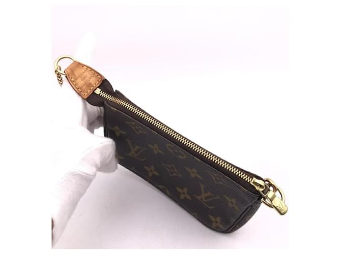 Louis Vuitton Monogram Mini Pochette Accessoires Monogramma - vista 5