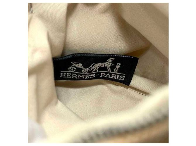 Hermès Hermes Bolide Pouch 16 Mini en Beige - vista 4