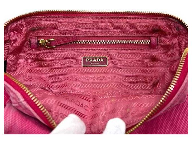 Pochette de lona rosa con placa Prada - vista 6