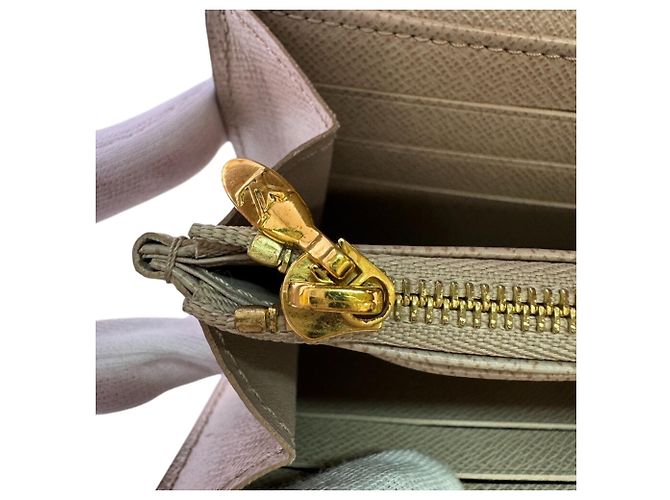Twist Cartera larga de cuero Epi beige Louis Vuitton - vista 11