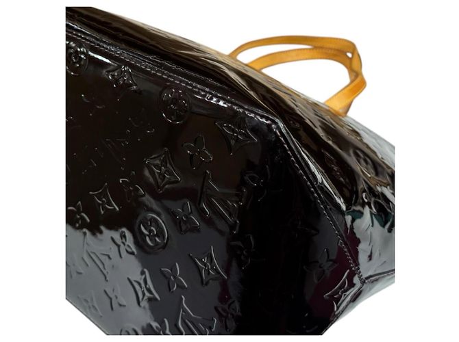 Borsa Tote Louis Vuitton Bellevue GM Vernis Bordò Porpora - vista 12