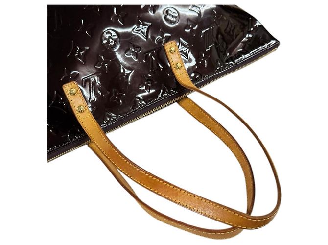 Borsa Tote Louis Vuitton Bellevue GM Vernis Bordò Porpora - vista 17