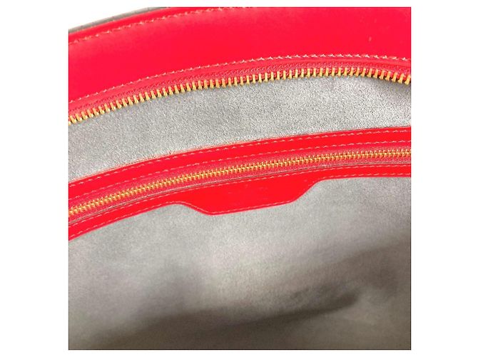 Borsa shopping Louis Vuitton Epi Saint Jacques Rosso - vista 15