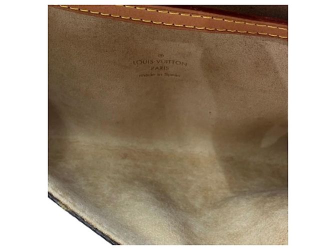 Louis Vuitton Pochette Twin PM Shoulder Bag M51854 Brown - view 4
