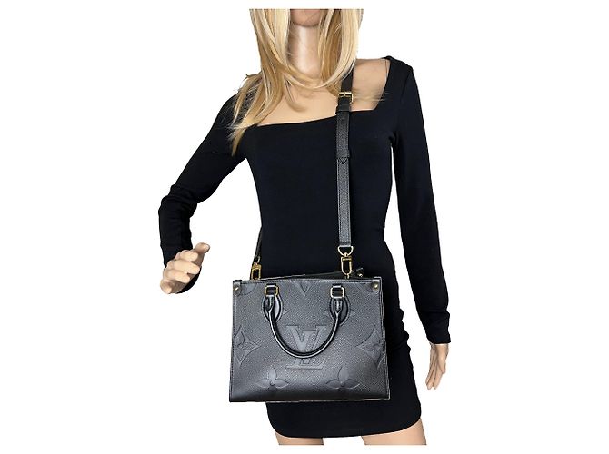 Tote Louis Vuitton OnTheGo PM Giant Monogram Empreinte in pelle nera Nero - vista 6