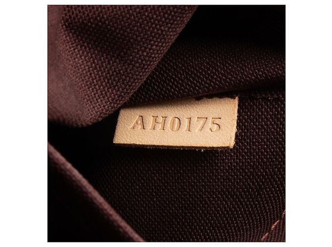 Bolsa Turenne MM em canvas Monogram Louis Vuitton Marrom - vista 6