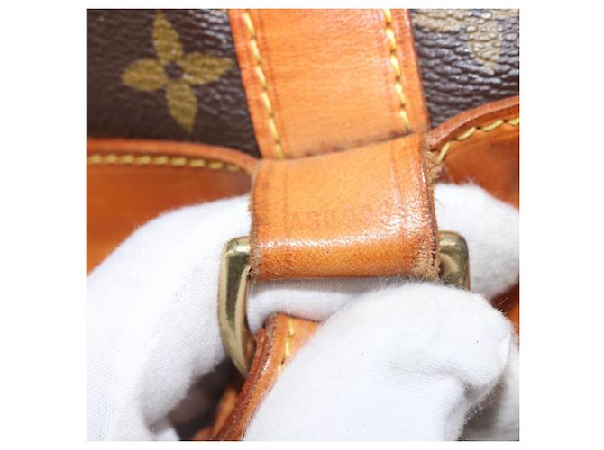 Louis Vuitton Randonnee Monogram Canvas PM Marrone - vista 7