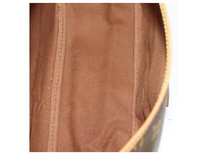 Louis Vuitton Saumur Monogram Canvas 35 Marrone - vista 5