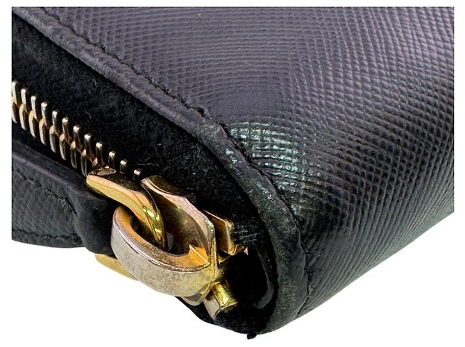 Prada Bi-fold Wallet aus schwarzem Leder - Ansicht 3