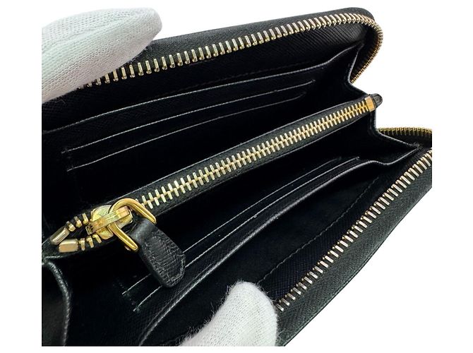 Prada Bi-fold Wallet aus schwarzem Leder - Ansicht 5
