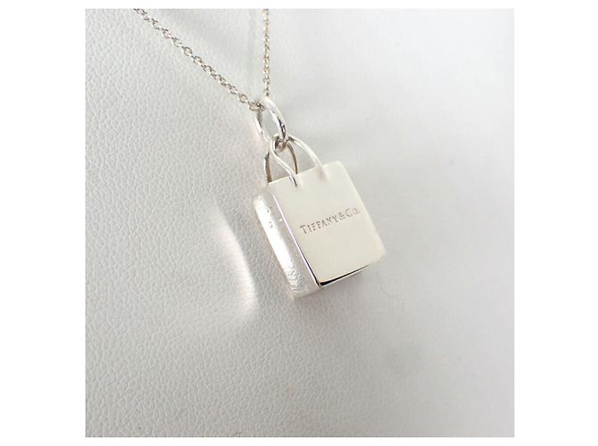 Collana con pendente a borsa in argento sterling 925 Tiffany & Co. - vista 3