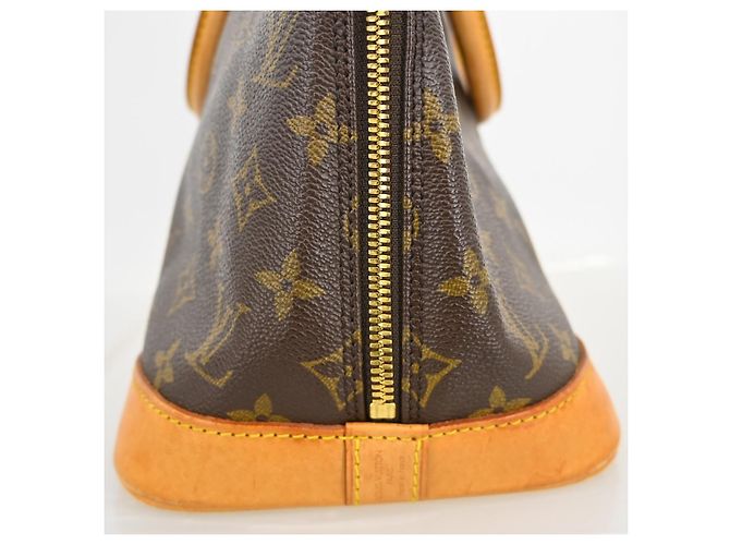 Borsa Louis Vuitton Alma Monogram Canvas PM Marrone - vista 4
