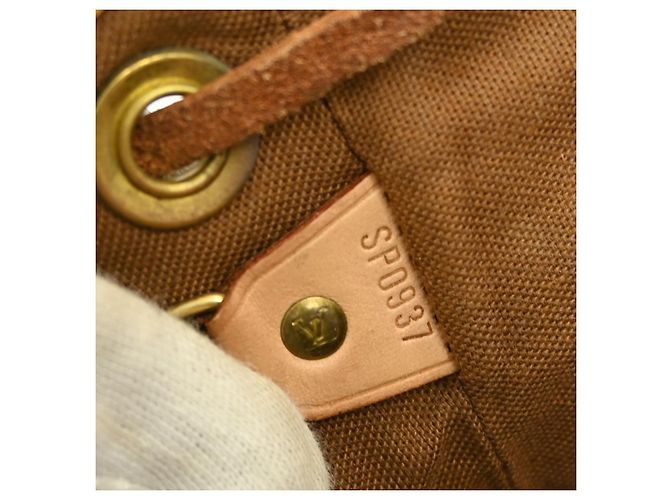 Sac à dos Louis Vuitton Vintage Montsouris Monogram Canvas MM Marron - vue 5