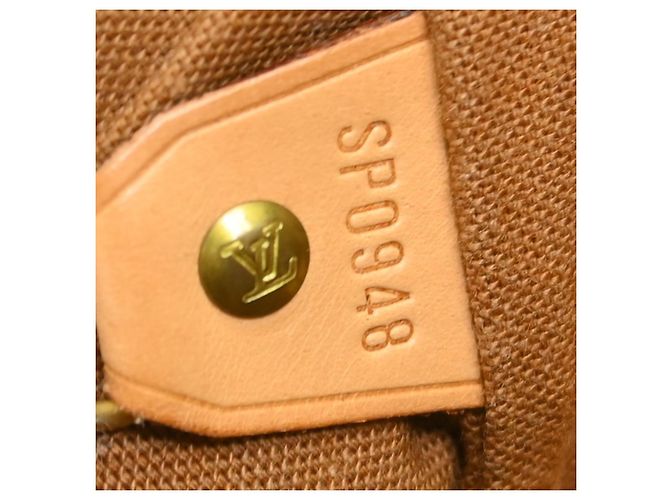 Sac à dos Louis Vuitton Vintage Montsouris Monogram Canvas MM Marron - vue 5