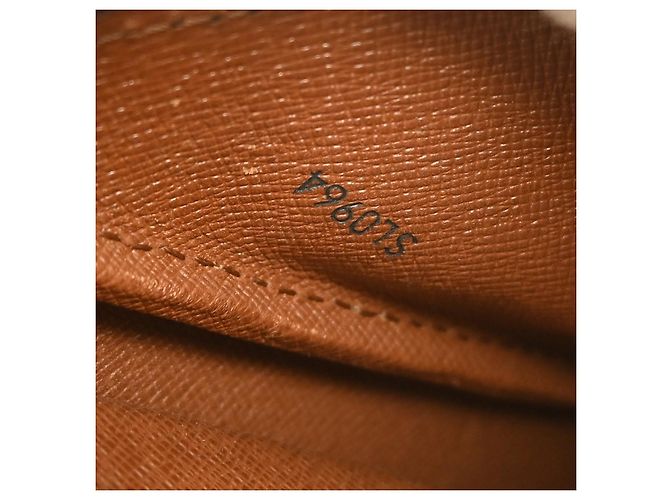 Borsa Louis Vuitton Cartouchiere Monogram Canvas MM Marrone - vista 5