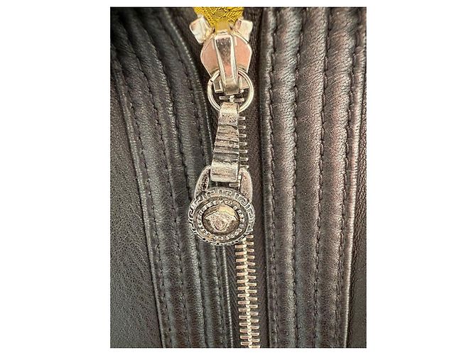 Gianni Versace schwarze Lederjacke mit Medusa-Futter - Ansicht 12