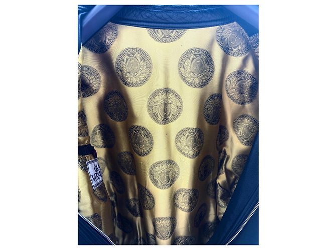 Gianni Versace schwarze Lederjacke mit Medusa-Futter - Ansicht 7