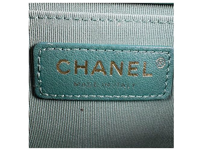 Borsa a tracolla in pelle verde Chanel - vista 11