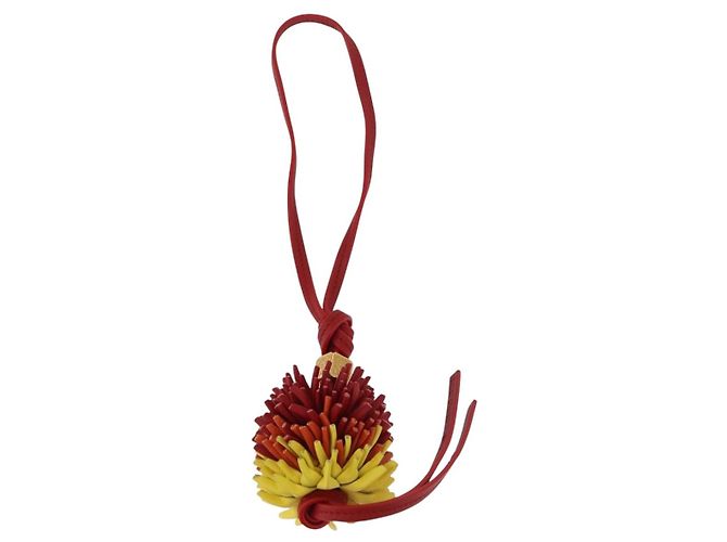 LOEWE Studio Ghibli Howl's Moving Castle Calcifer Charm in Pelle Auth 167365SM Rosso - vista 5