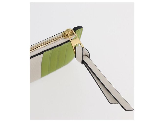 LOEWE Studio Ghibli Spirited Away Ootori-sama Tarjetero de cuero Auth 167376SM Blanco Dorado - vista 8