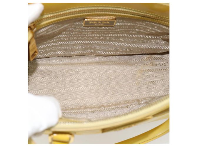 Borsa PRADA Galleria in pelle vernice 2way Yellow Gold Auth 181712 D'oro Giallo - vista 11