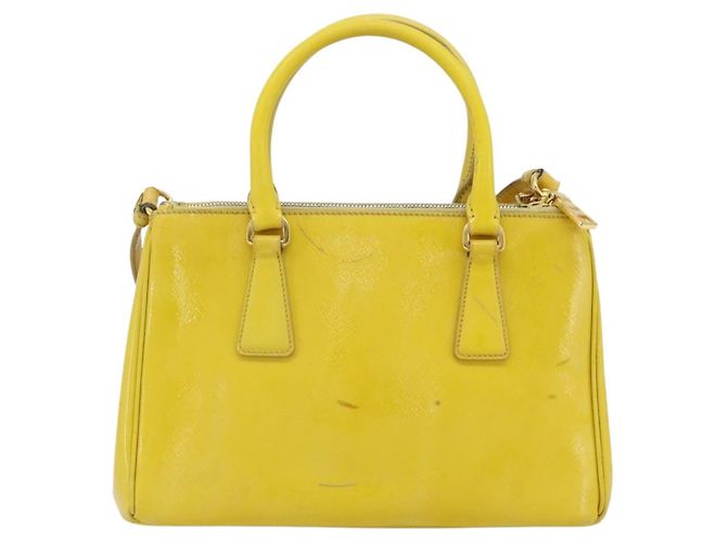 Borsa PRADA Galleria in pelle vernice 2way Yellow Gold Auth 181712 D'oro Giallo - vista 2