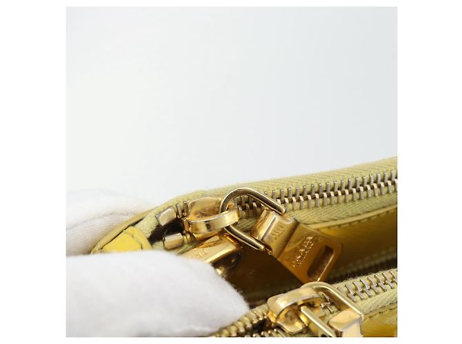Borsa PRADA Galleria in pelle vernice 2way Yellow Gold Auth 181712 D'oro Giallo - vista 27