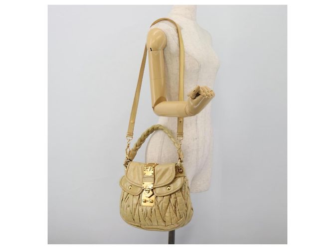 Bolsa Miu Miu Matelasse de couro 2way Yellow Gold Auth 182016V Dourado Amarelo - vista 26