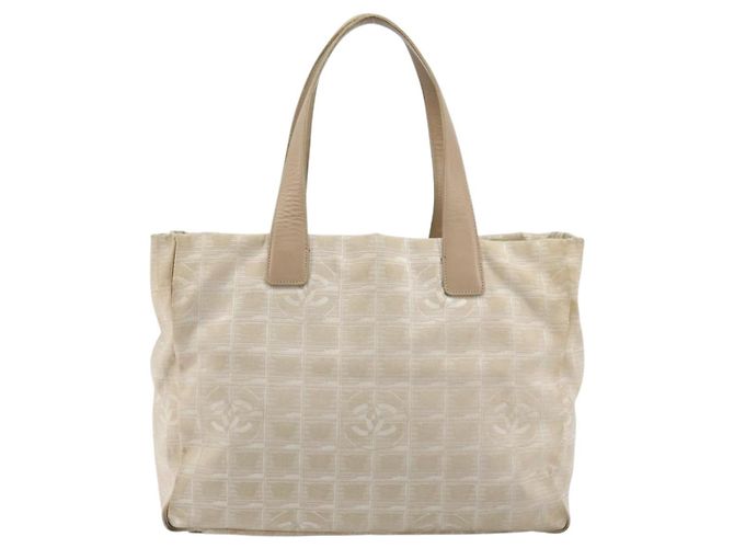 CHANEL Nuova Borsa Tote Travel in Nylon Beige Oro CC Auth 180904 D'oro - vista 13