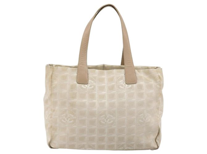 CHANEL Nuova Borsa Tote Travel in Nylon Beige Oro CC Auth 180904 D'oro - vista 2