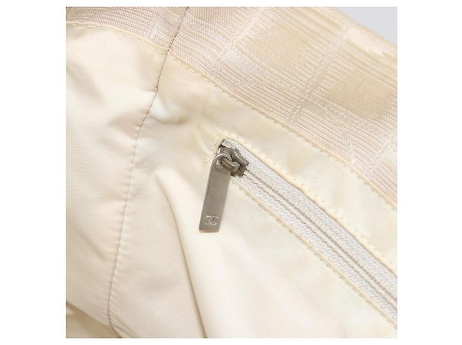 CHANEL Nuova Borsa Tote Travel in Nylon Beige Oro CC Auth 180904 D'oro - vista 21