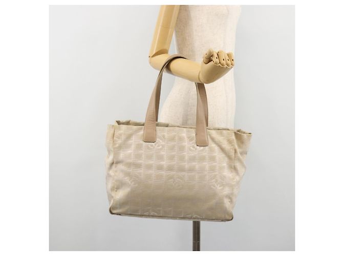 CHANEL Nuova Borsa Tote Travel in Nylon Beige Oro CC Auth 180904 D'oro - vista 24