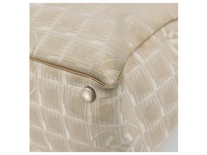 CHANEL Nuova Borsa Tote Travel in Nylon Beige Oro CC Auth 180904 D'oro - vista 8