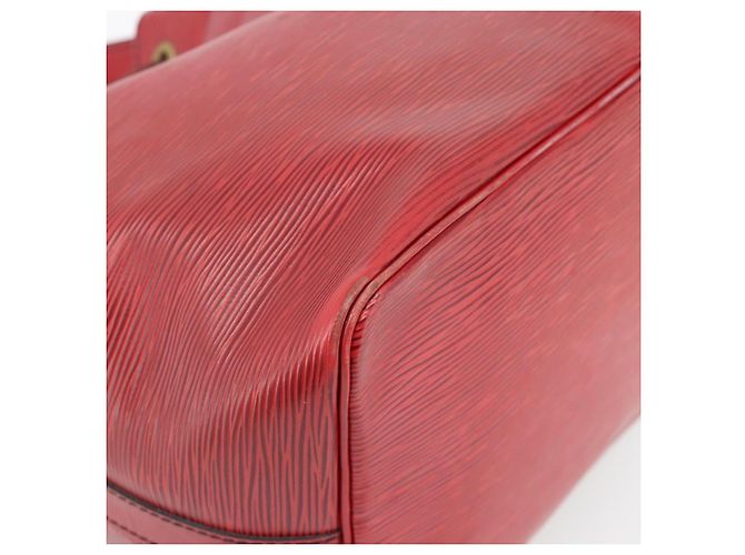 LOUIS VUITTON Epi Petit Noe Schultertasche Rot M44107 LV Auth 182826 - Ansicht 16