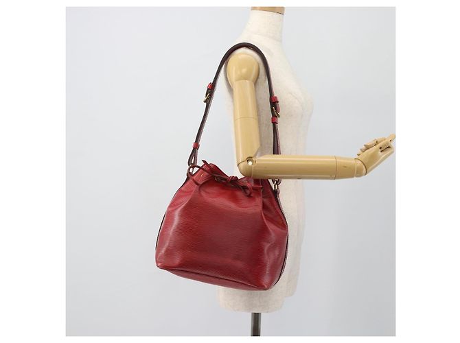 LOUIS VUITTON Epi Petit Noe Schultertasche Rot M44107 LV Auth 182826 - Ansicht 21