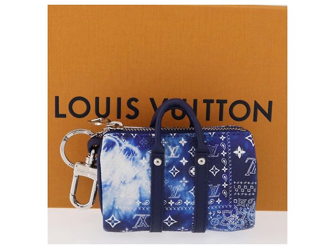LOUIS VUITTON Monogram Bandana Porte Cles Pouch Bag Charm MP3337 Auth 167351SM Bianco Blu - vista 12